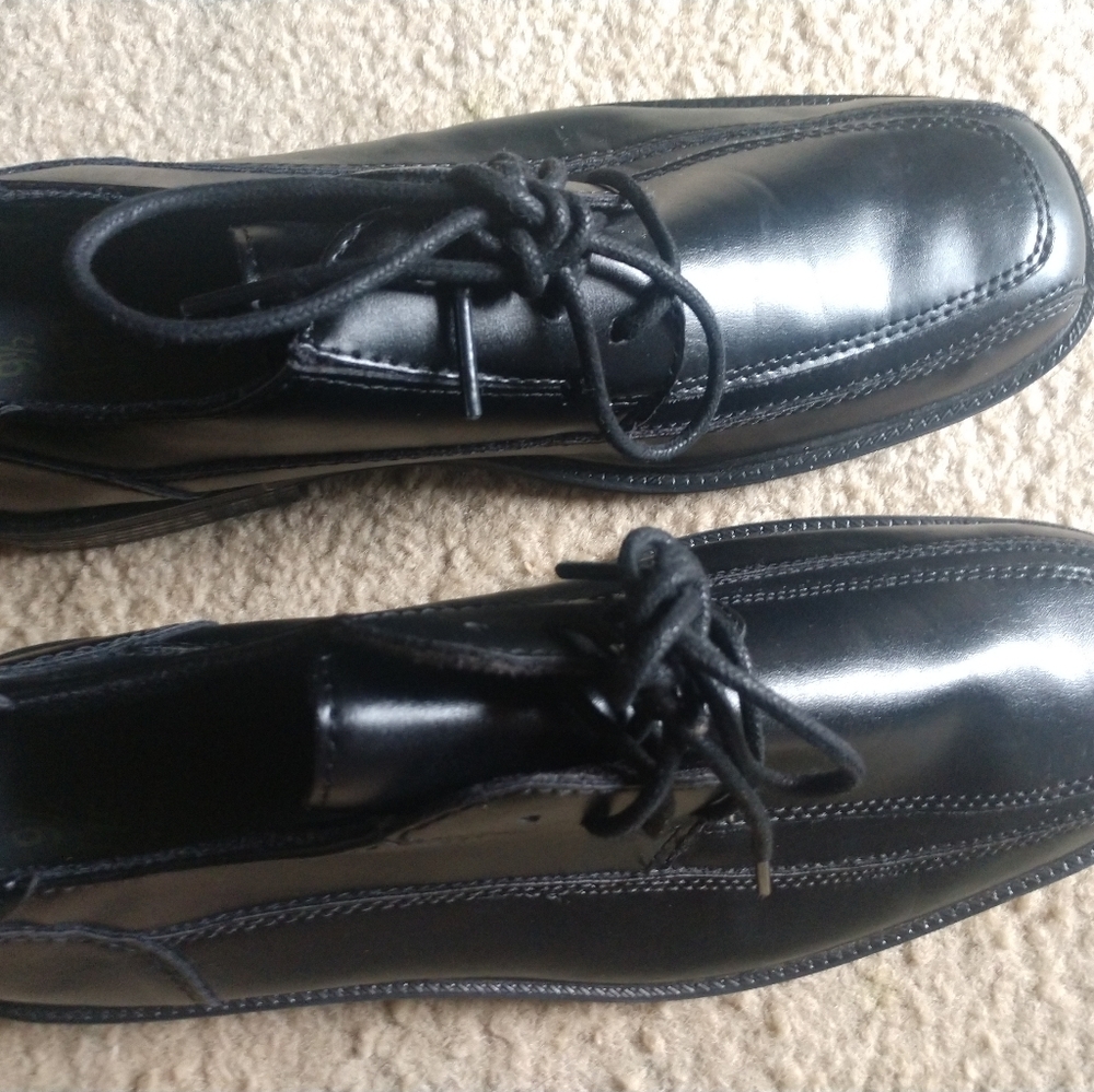 Almost new Black Leather Men's Tie Up Shoes